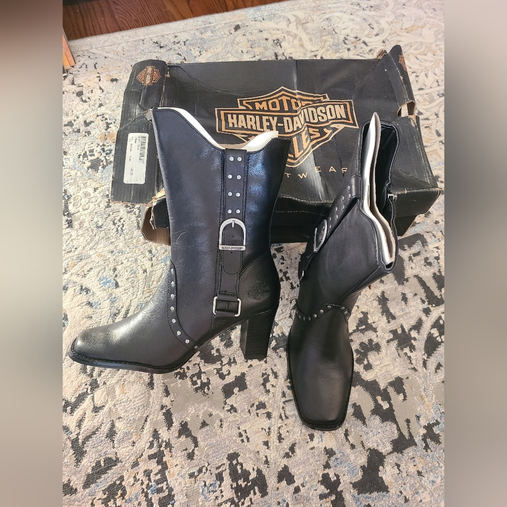 Unused Harley-Davidson black leather boots women size 7